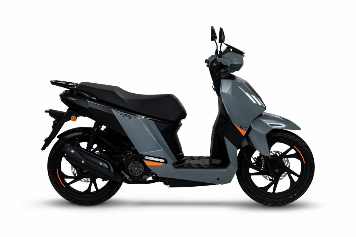 Peugeot Tweet 125cc12