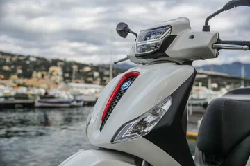 Piaggio Medley 125cc31