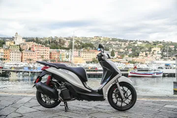Piaggio Medley 125cc76