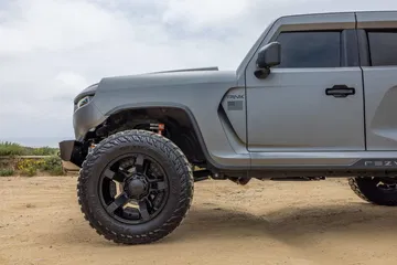 Rezvani Tank V8 Demon 24