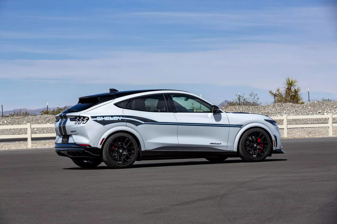 Shelby Ford Mustang Mach E 2023 07
