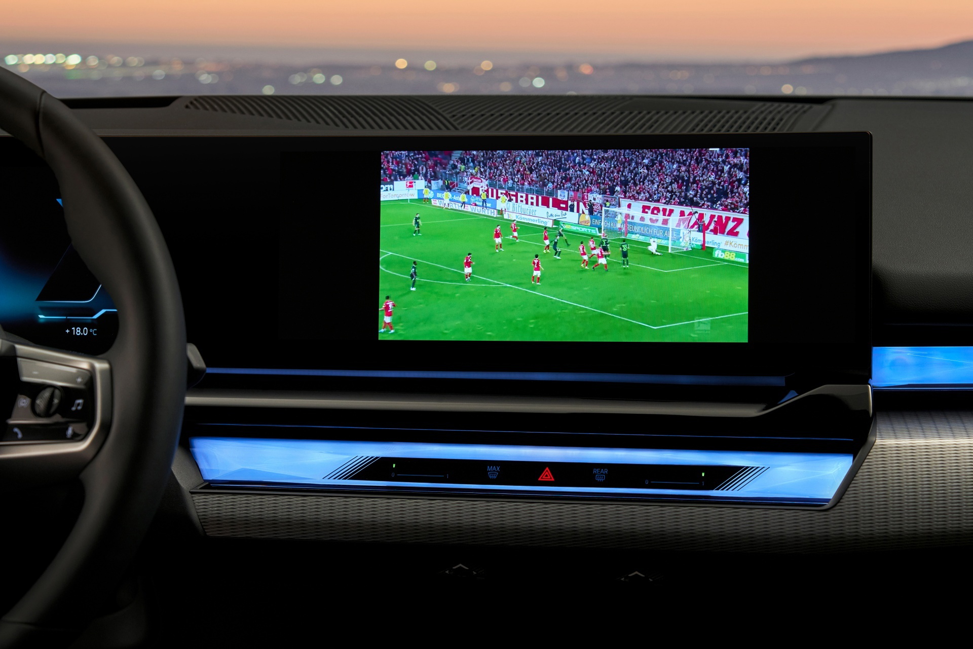 Vista del sistema de entretenimiento e información del BMW Serie 5.