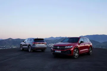 Volkswagen Touareg Elegance And Touareg R Line
