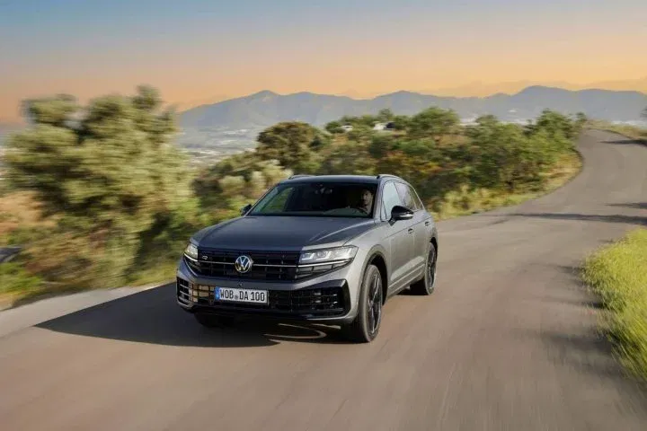 Volkswagen Touareg R Ehybrid Volkswagen Touareg R Ehybrid