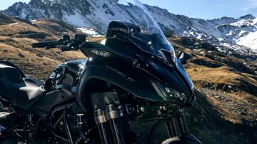 Yamaha Niken Gt 2023 12
