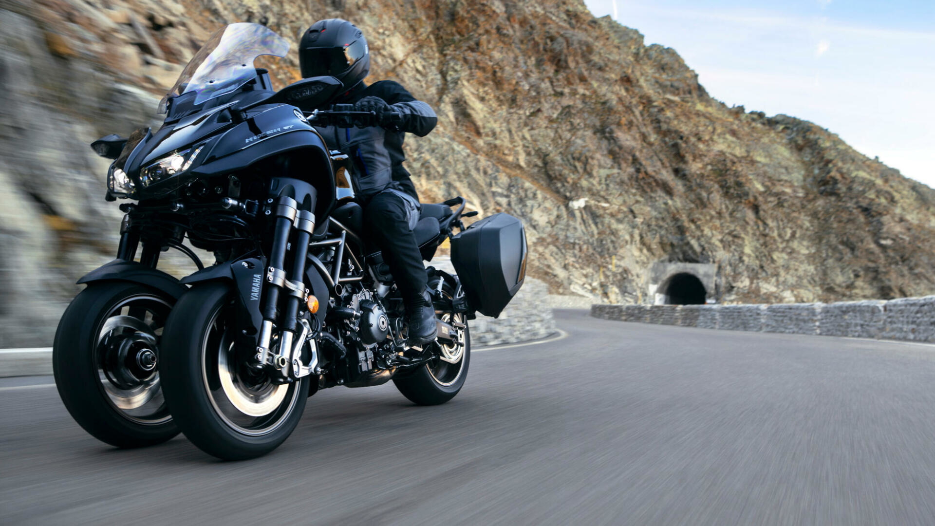 Yamaha Niken Gt 2023 16