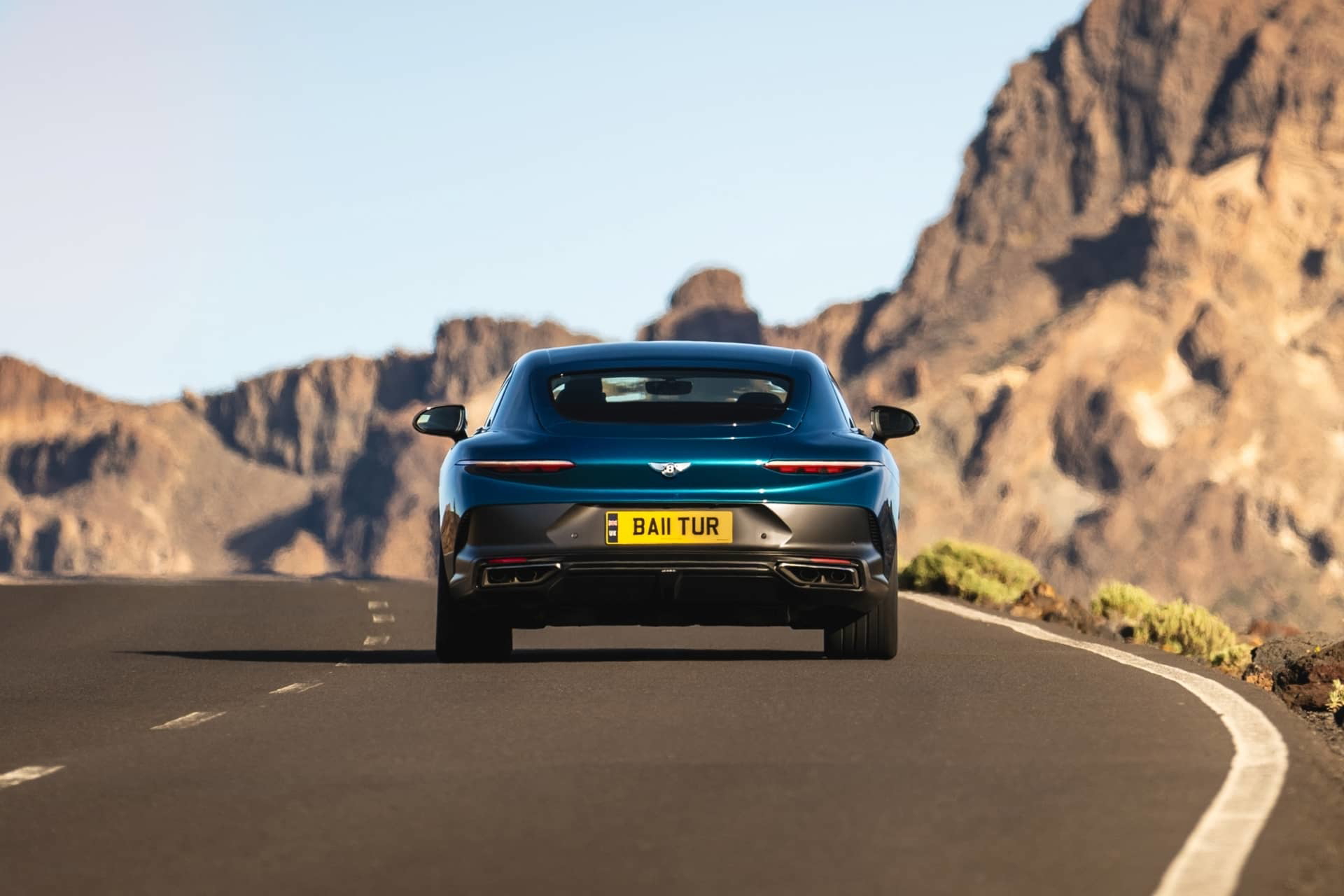Bentley Batur 2023 16