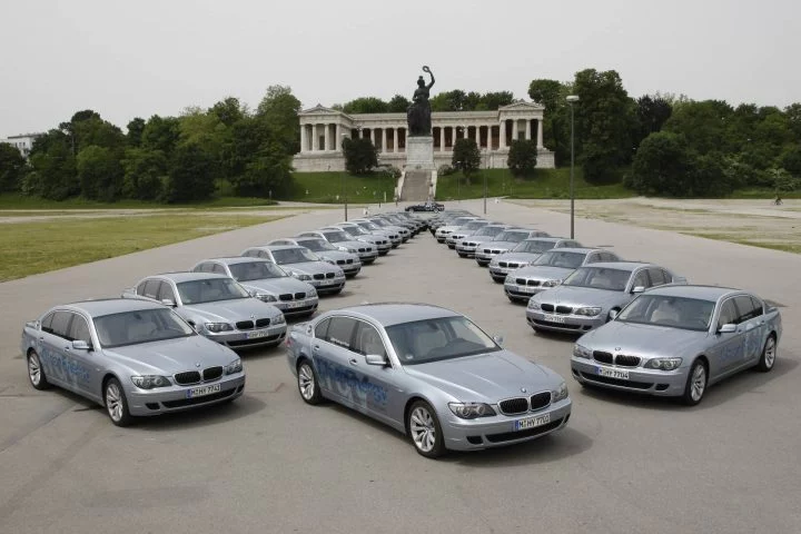 bmw-hydrogen-7-27-6492a5f2be2e0-720x480.webp