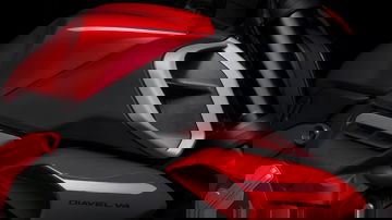 Ducati Diavel V4 2023 02