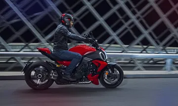 Ducati Diavel V4 2023 07