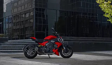 Ducati Diavel V4 2023 16