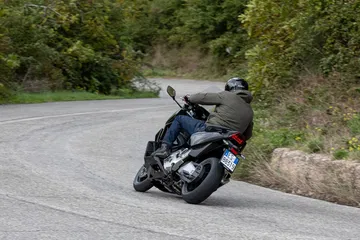 21ym Honda Forza 750