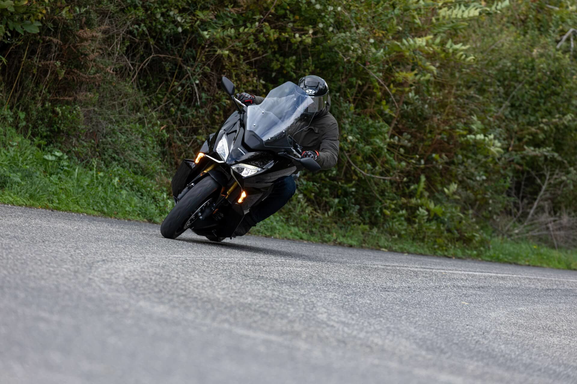 21ym Honda Forza 750