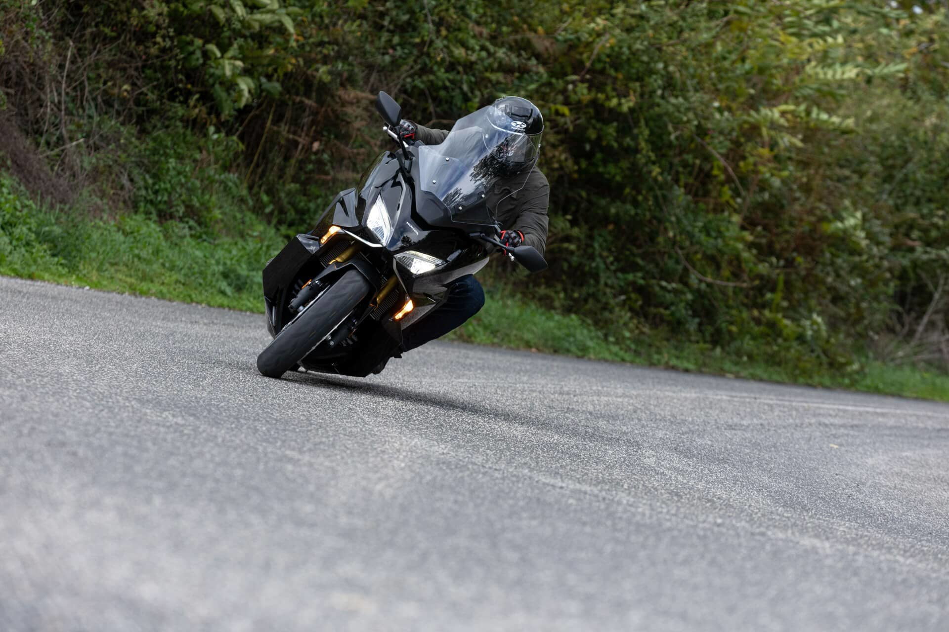 21ym Honda Forza 750