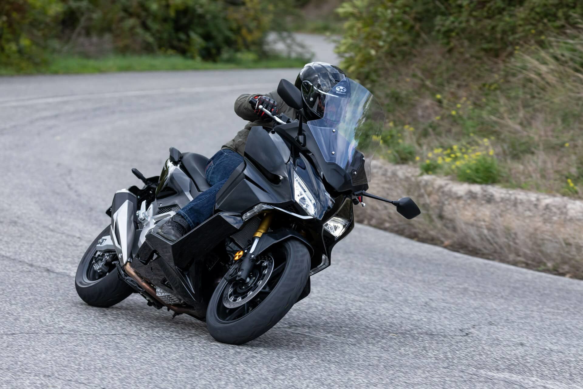 21ym Honda Forza 750