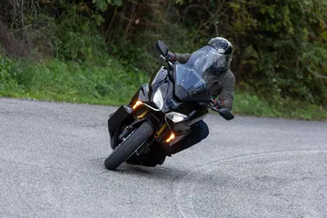 21ym Honda Forza 750