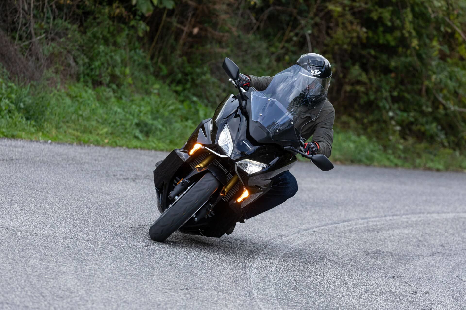 21ym Honda Forza 750