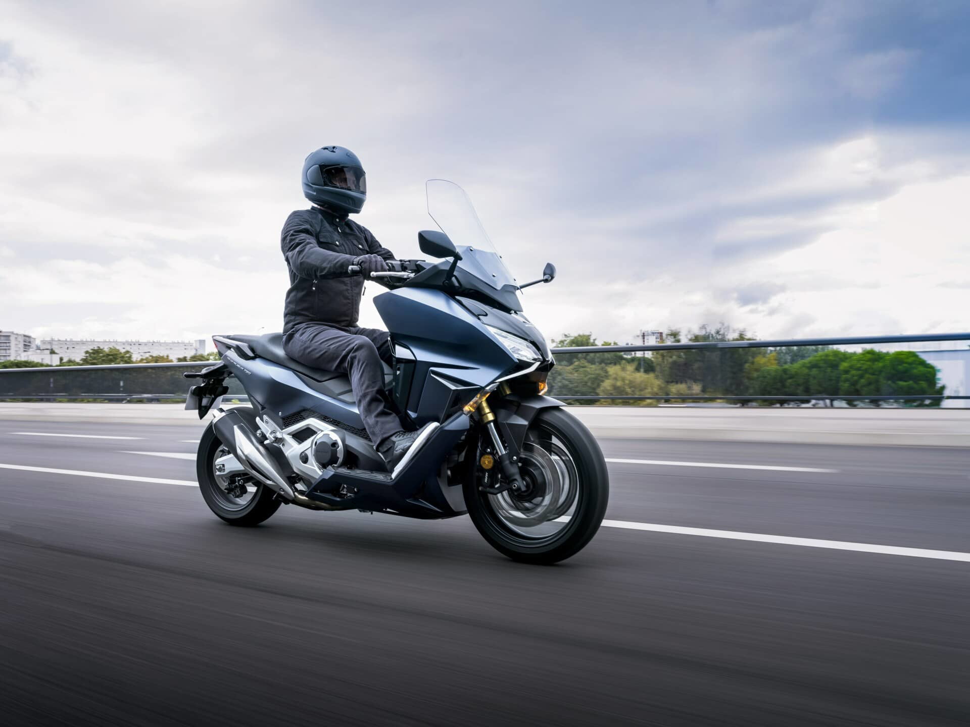 21ym Honda Forza 750