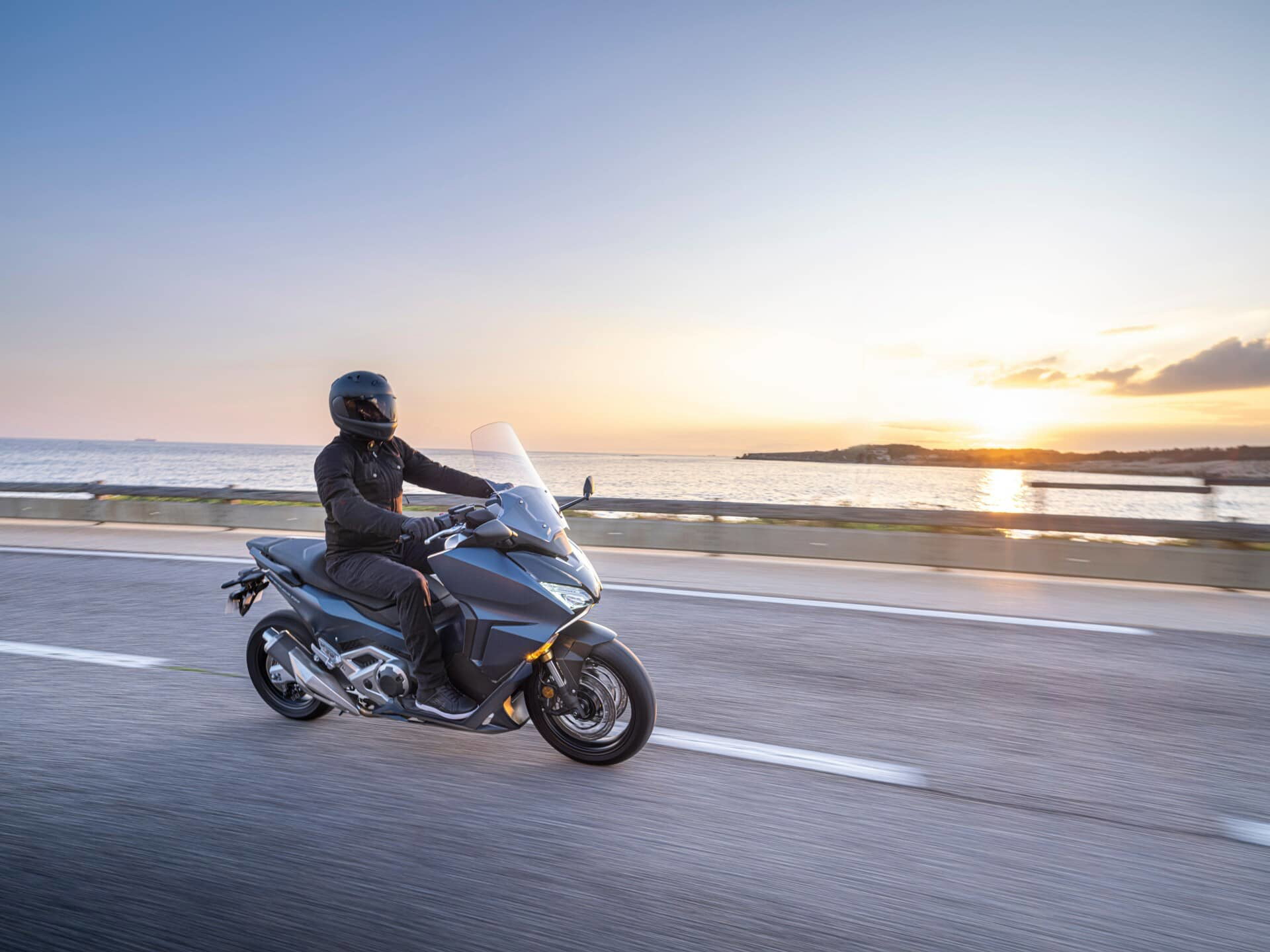 21ym Honda Forza 750