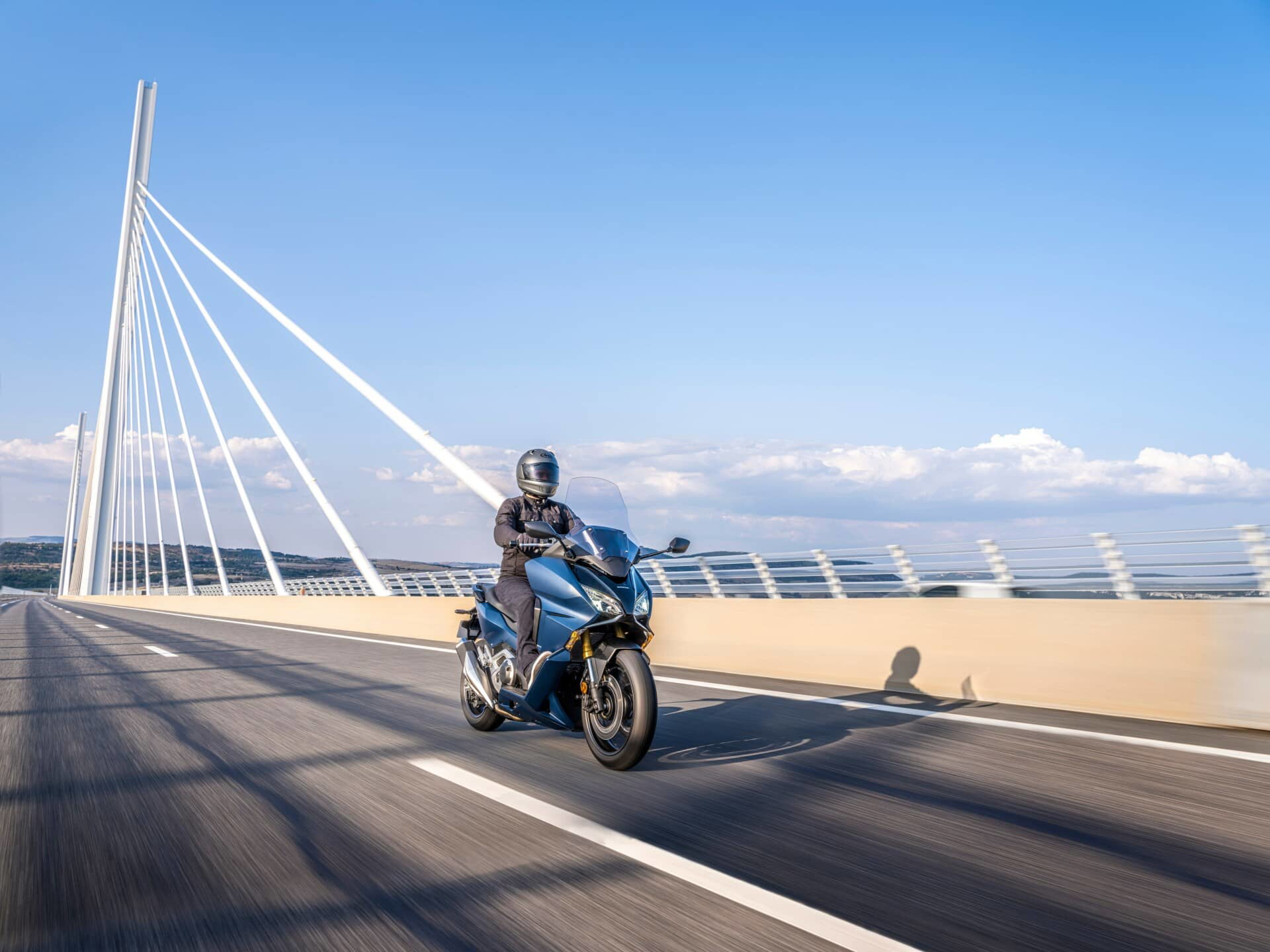 21ym Honda Forza 750