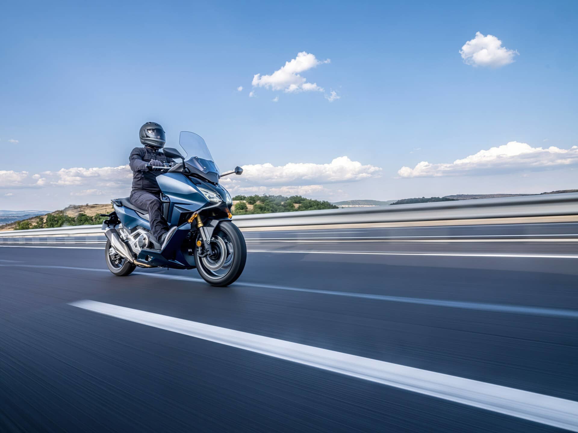 21ym Honda Forza 750