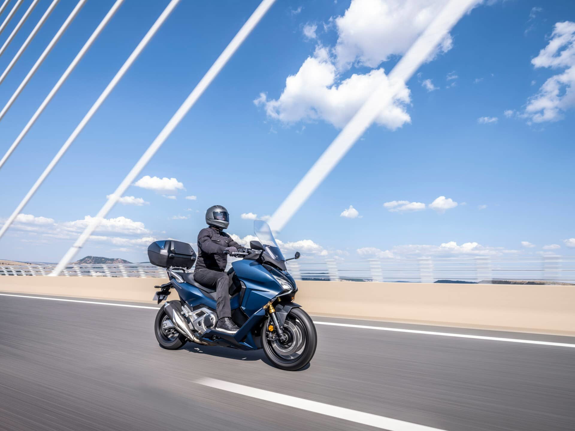 21ym Honda Forza 750