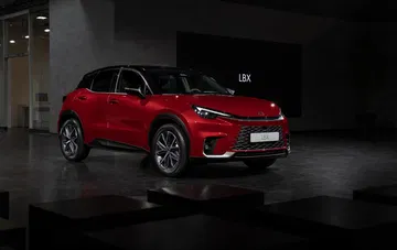 Lexus Lbx 2024 Rojo 01