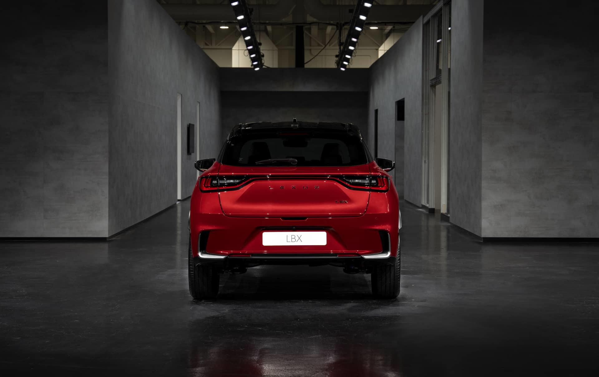 Lexus Lbx 2024 Rojo 04