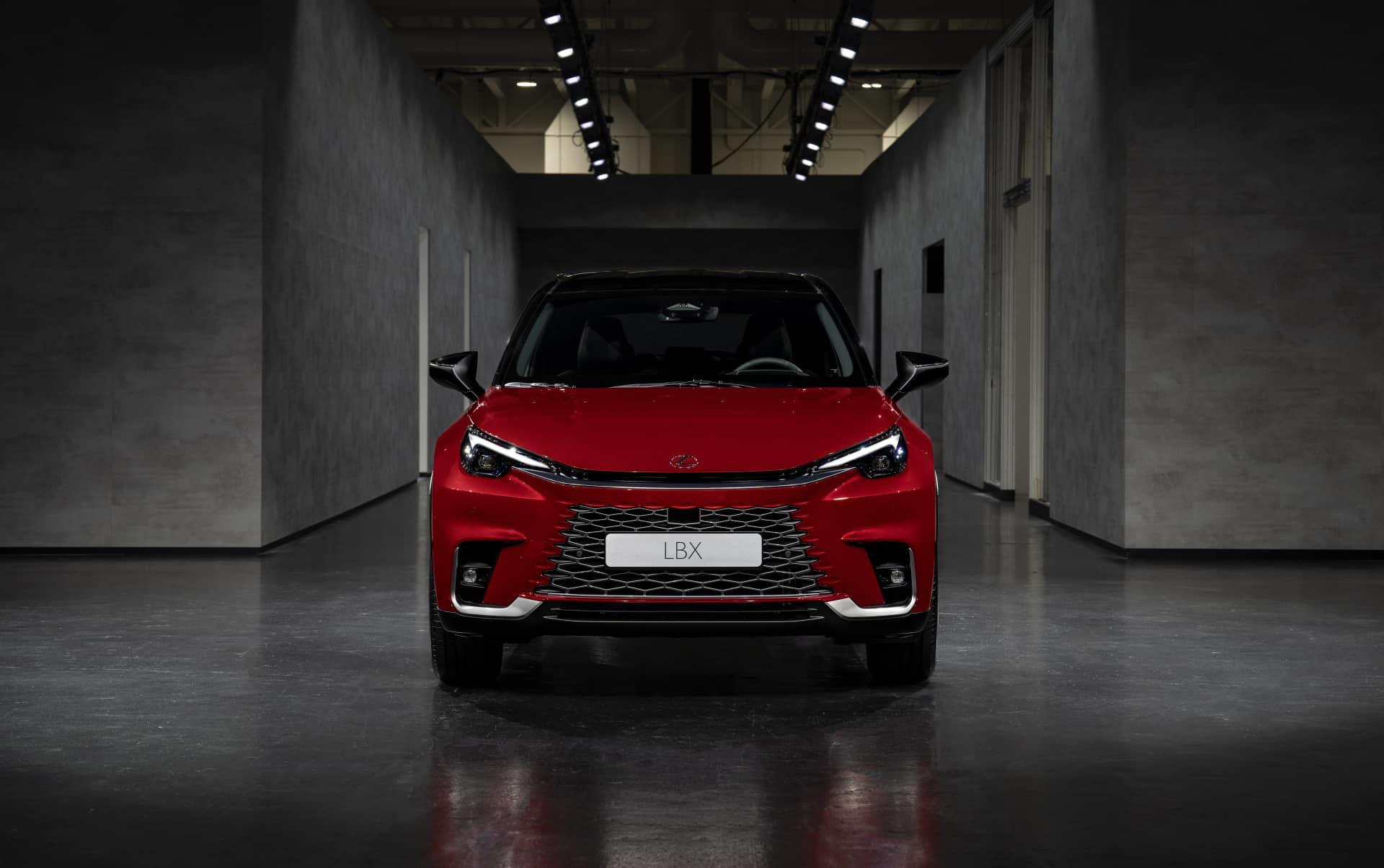 Lexus Lbx 2024 Rojo 05