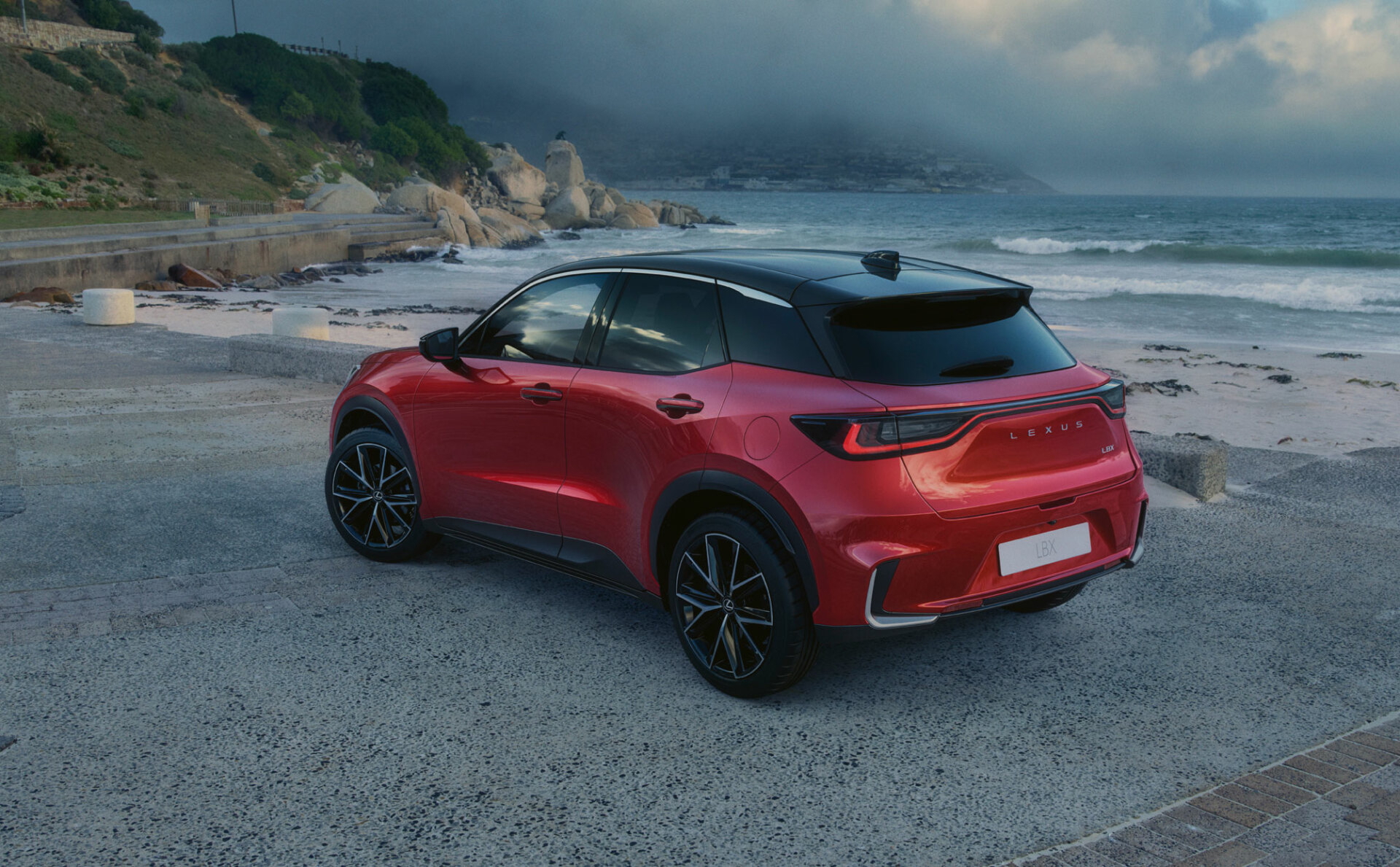Lexus Lbx 2024 Rojo Trasera