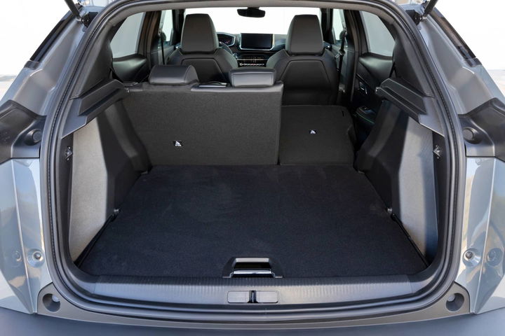 Peugeot 2008 2023 32 Peugeot 2008 2023 32