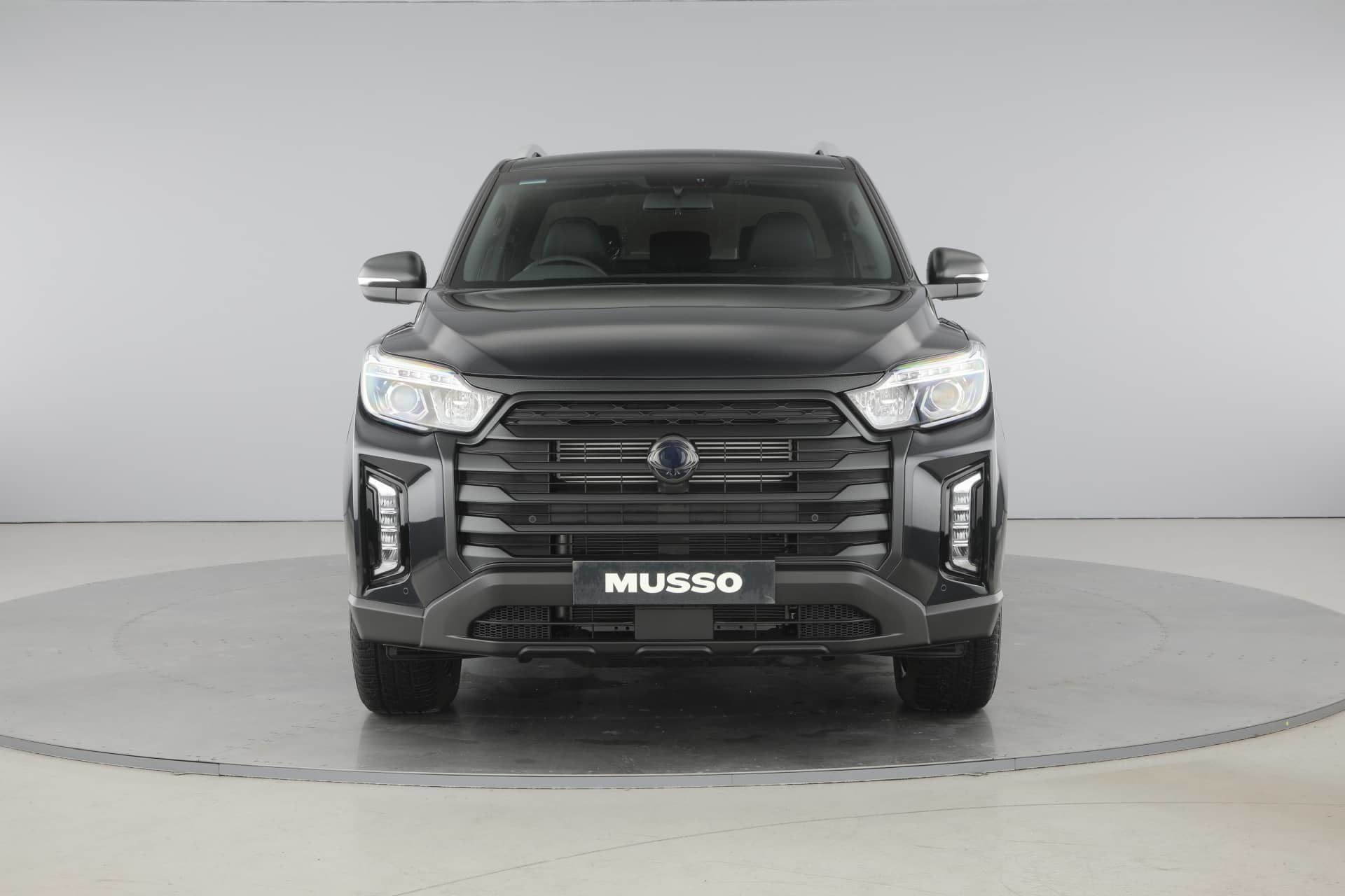 Ssang Yong Musso Sports 2023 14