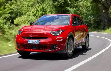 Fiat 600e 2024 09