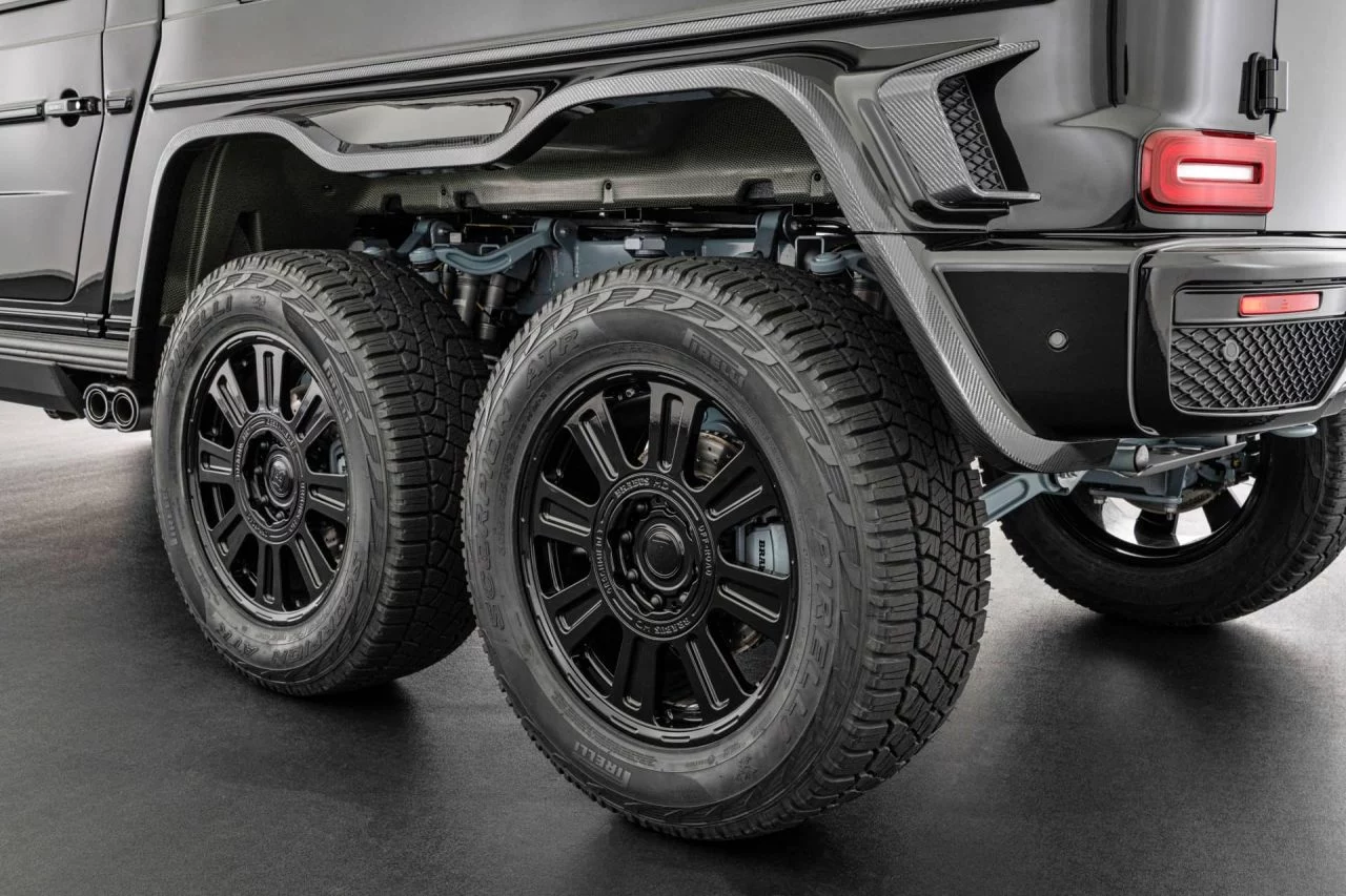 mercedes-clase-g-brabus-xlp-900-6x6-superblack-2023-02-64ae61670a2b2-1280x853.webp
