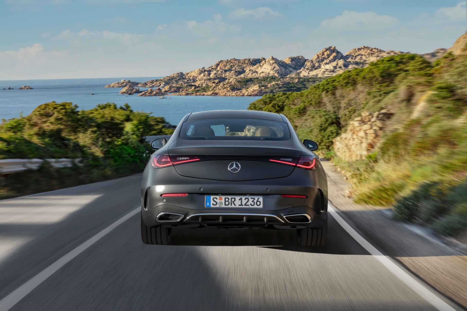 Das Neue Mercedes Benz Cle Coupé The New Mercedes Benz Cle Coupé