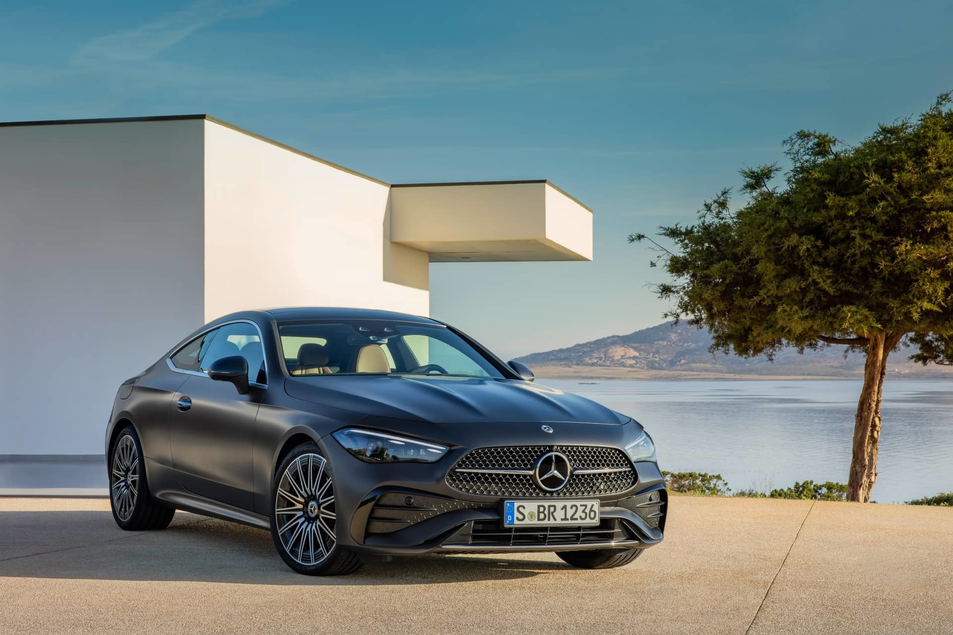 Das Neue Mercedes Benz Cle Coupé The New Mercedes Benz Cle Coupé