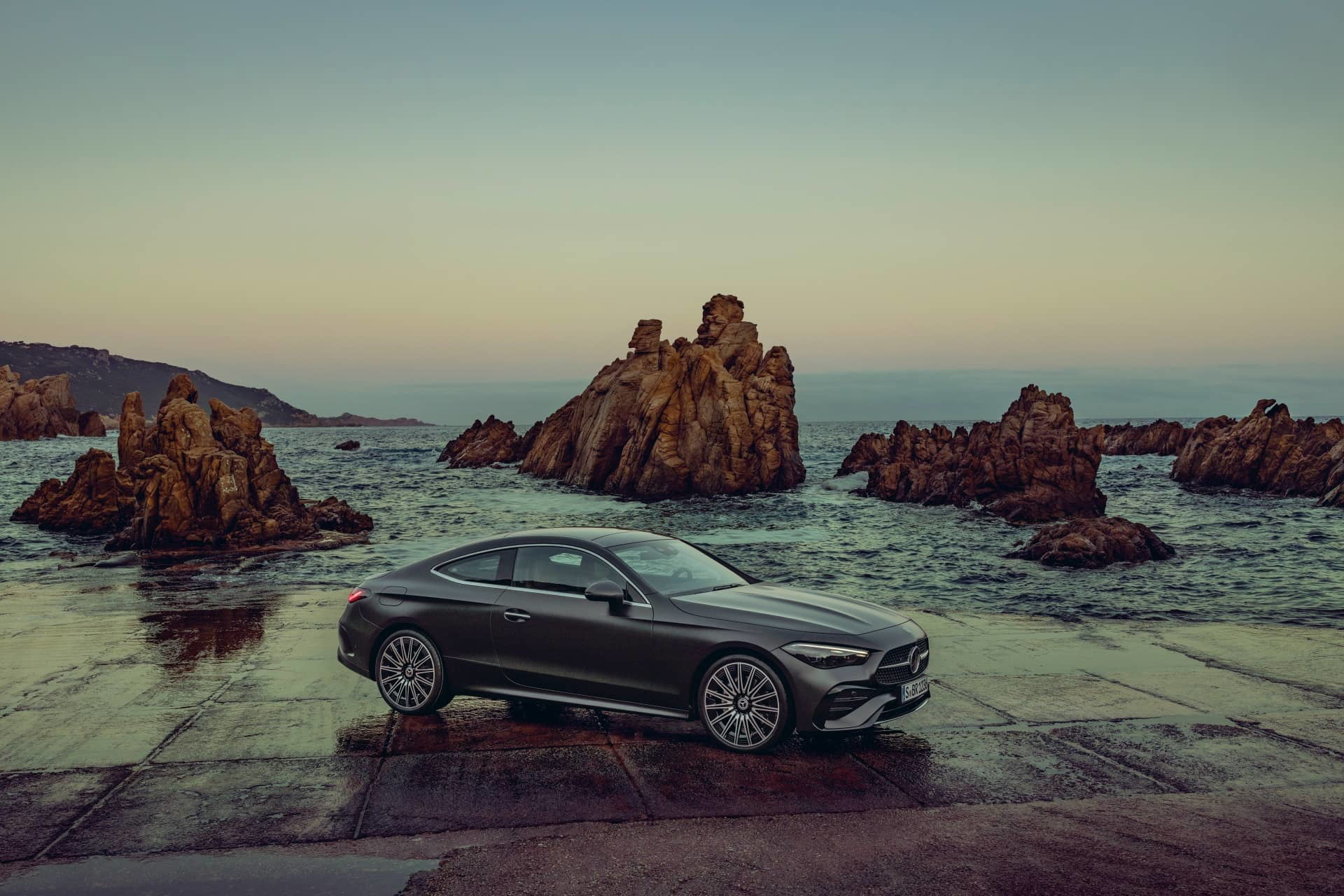 Das Neue Mercedes Benz Cle Coupé The New Mercedes Benz Cle Coupé