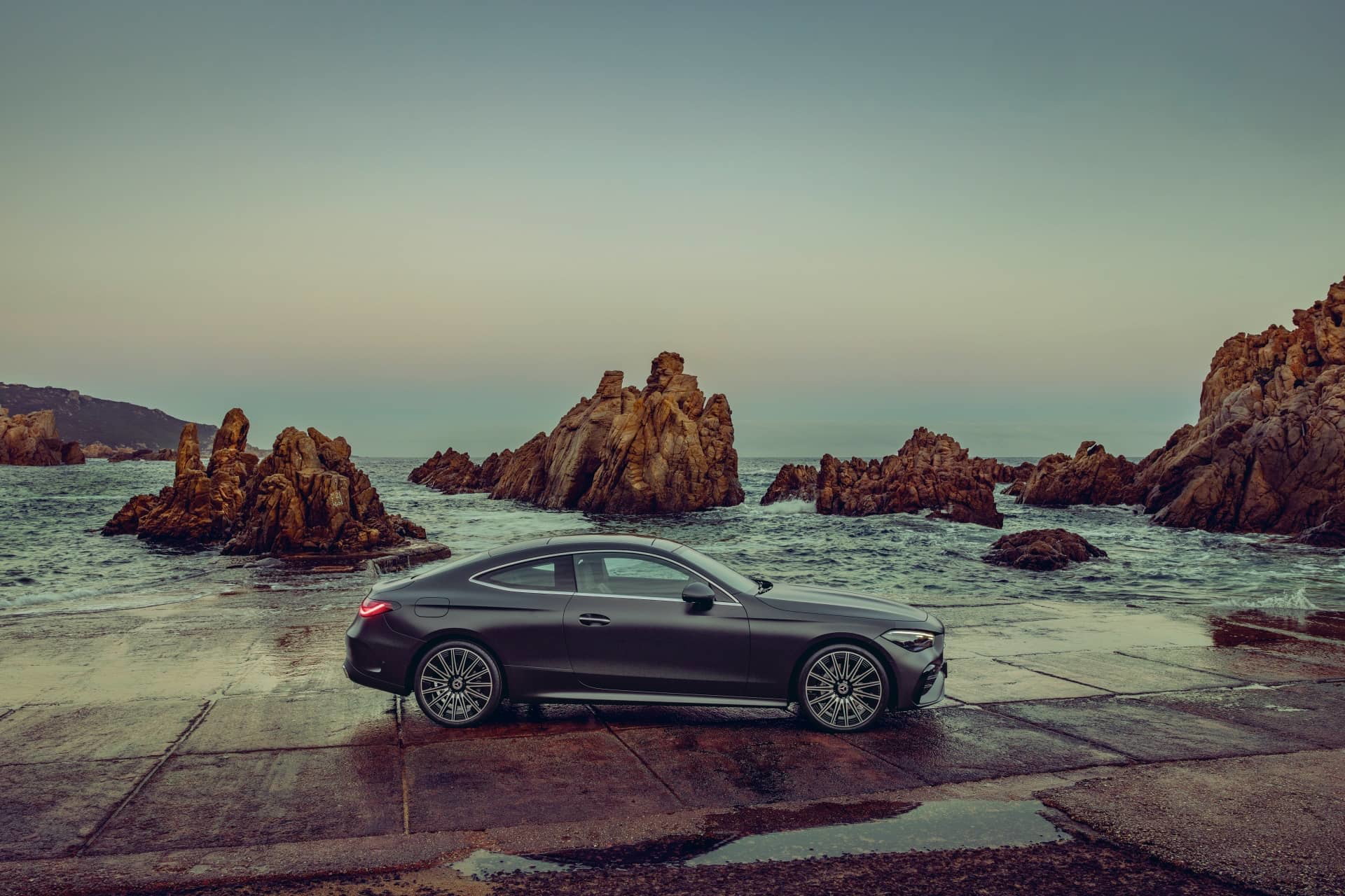 Das Neue Mercedes Benz Cle Coupé The New Mercedes Benz Cle Coupé
