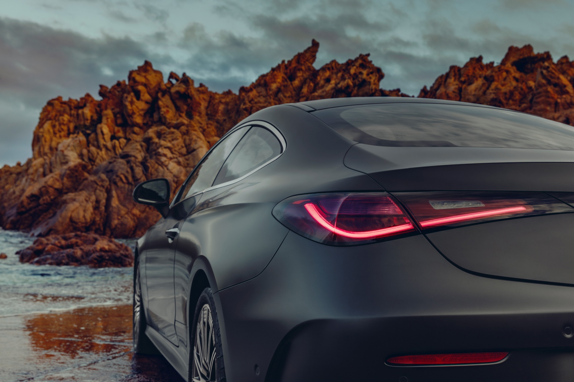 Das Neue Mercedes Benz Cle Coupé The New Mercedes Benz Cle Coupé
