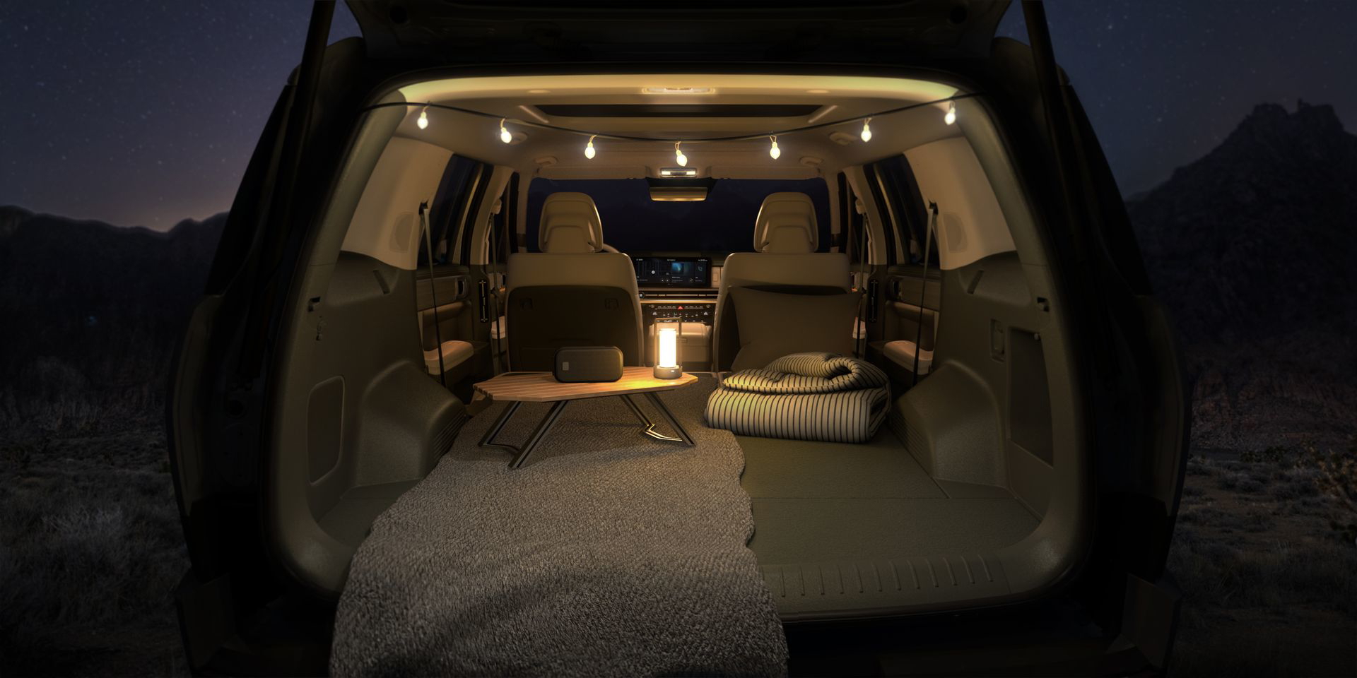 Amplio maletero Hyundai Santa Fe con iluminación y asientos abatibles.