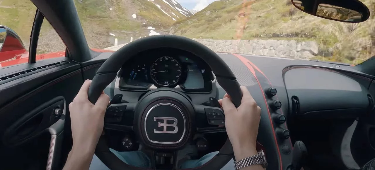 bugatti-chiron-sport-video-pov-2-64caa18a5f051-1280x583.webp