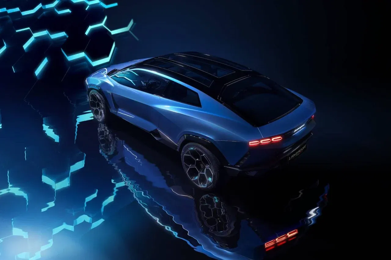 nuevo-lamborghini-lanzador-electrico-crossover-14-64dfad2315208-1280x853.webp
