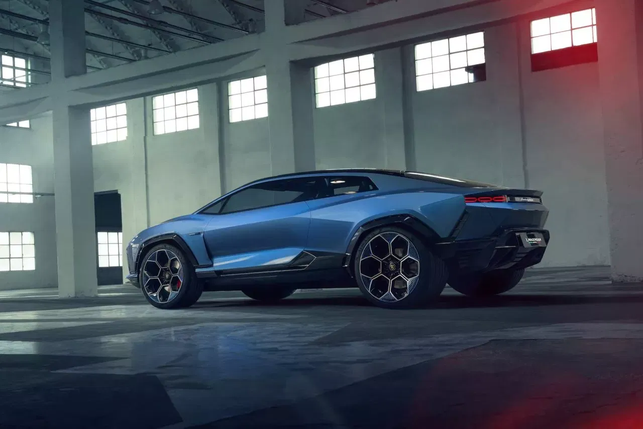 nuevo-lamborghini-lanzador-electrico-crossover-35-64dfad45bcfdc-1280x853.webp