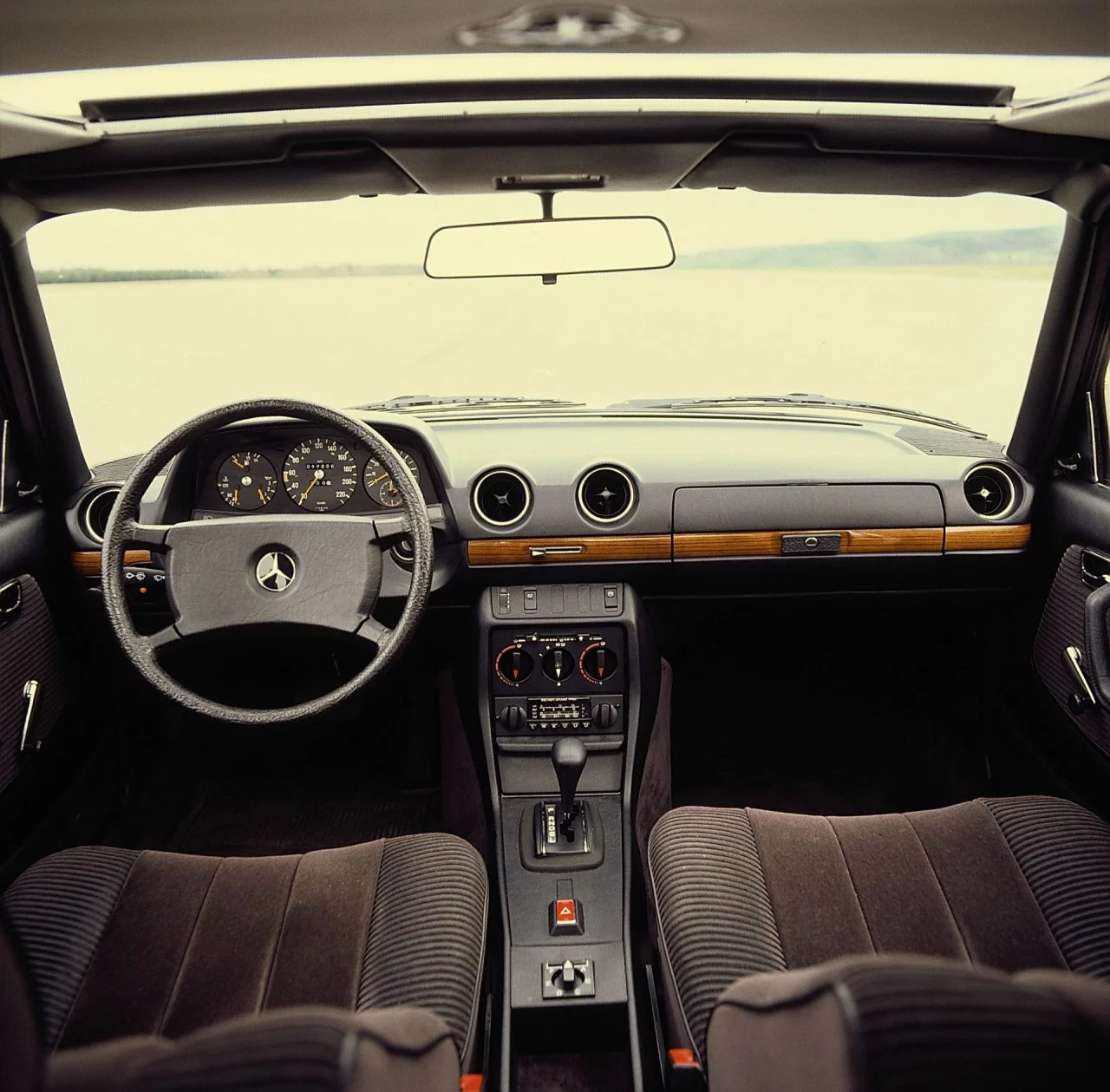 mercedes-w123-segunda-mano-8-650c3ecb949bf-1280x1259.webp