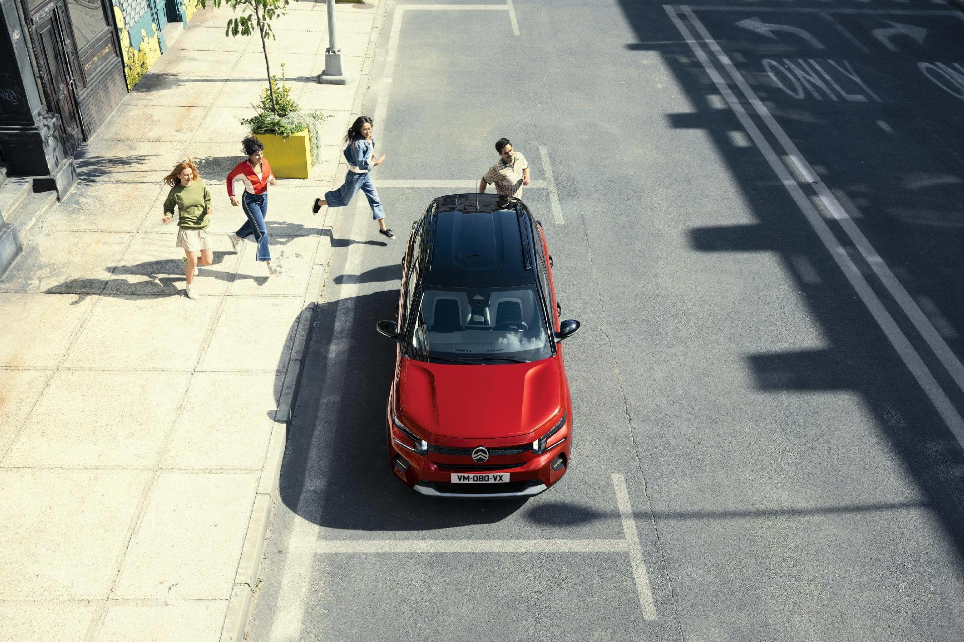 Imagen aérea del Citroën C3, mostrando diseño de techo y carrocería.
