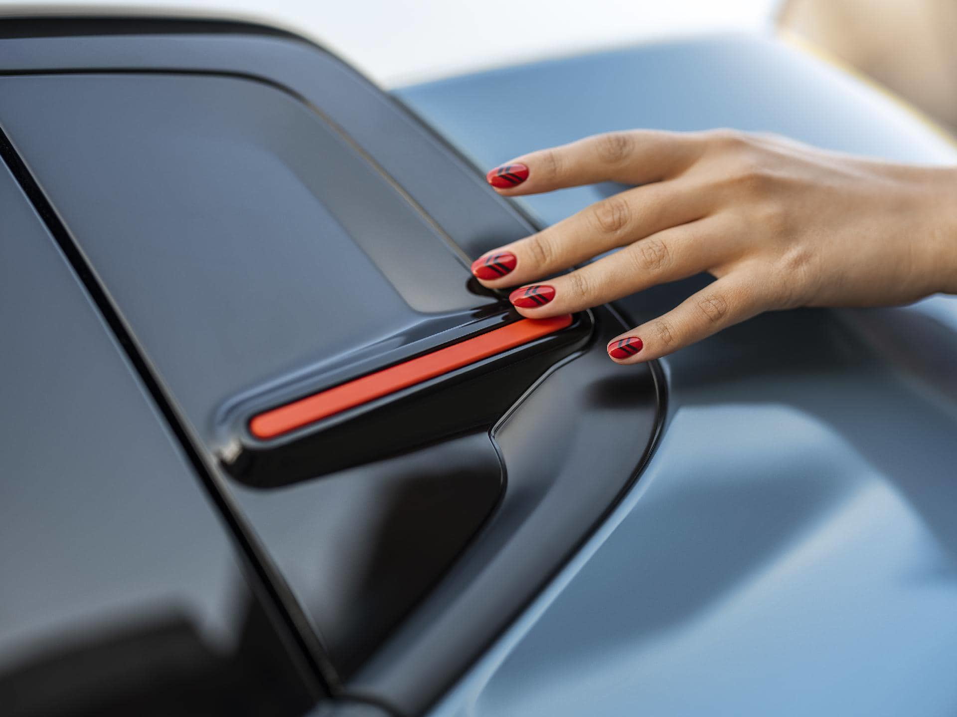 Vista cercana de la luz trasera del Citroën C3 con diseño distintivo.