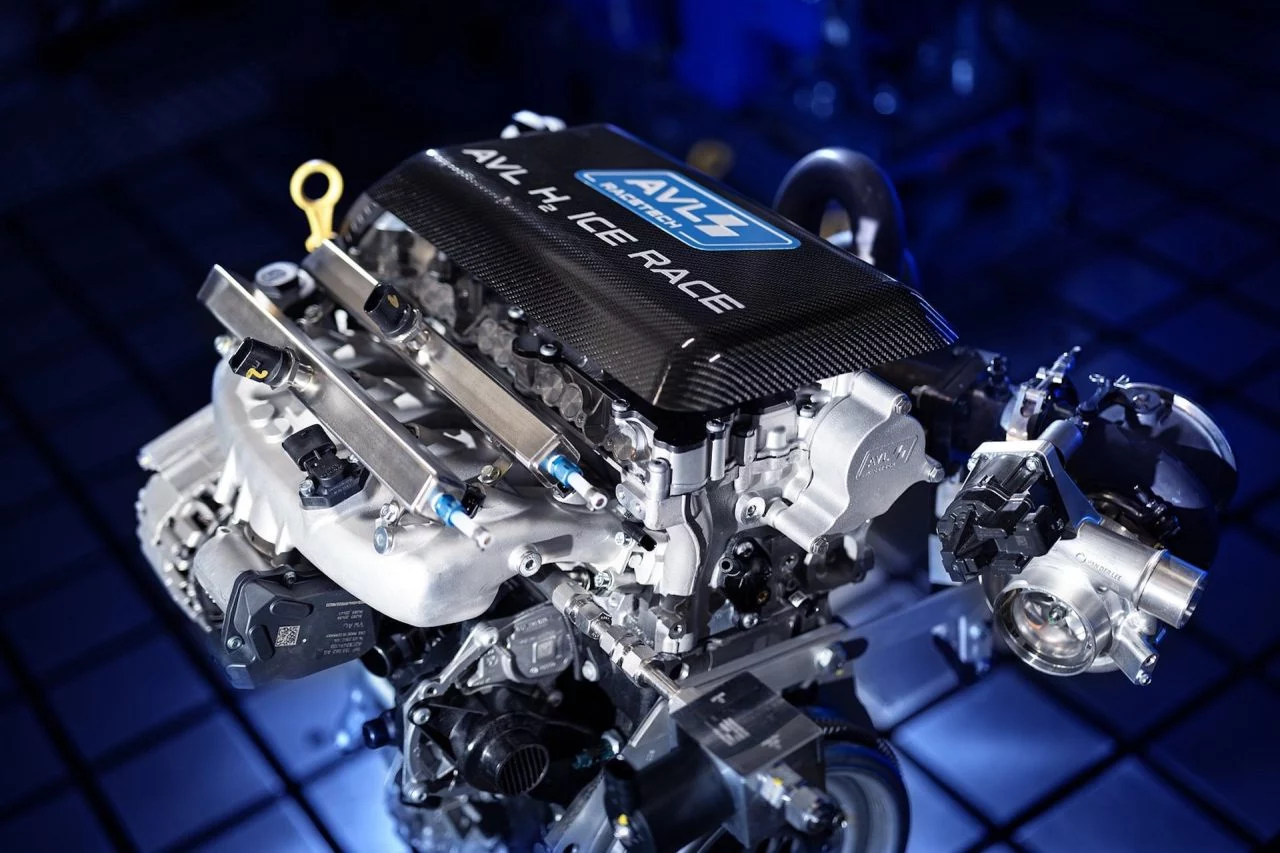 motor-combustion-hidrogeno-avl-1-6533d9b00c366-1280x853.webp