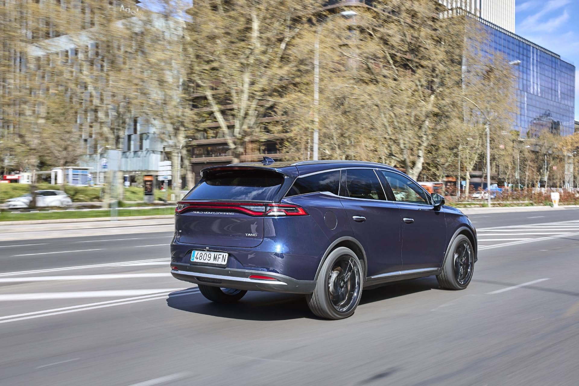 Prueba BYD Tang, el SUV eléctrico con 7 plazas que impone su ley por ...