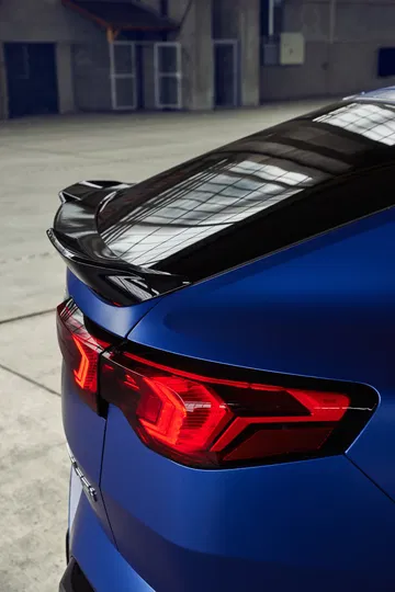 Luces traseras LED con diseño característico del BMW X2.