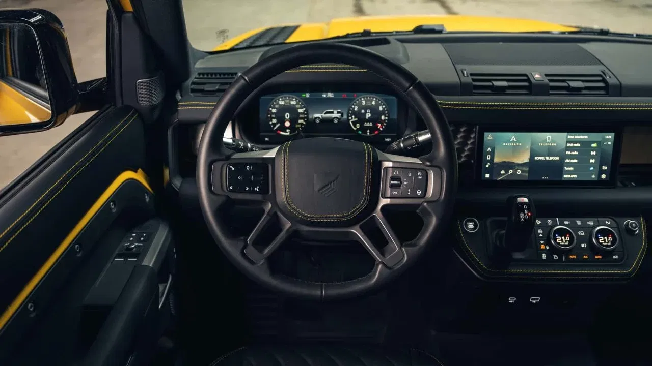 land-rover-defender-90-cabrio-heritage-customs-2024-13-1280x720.webp